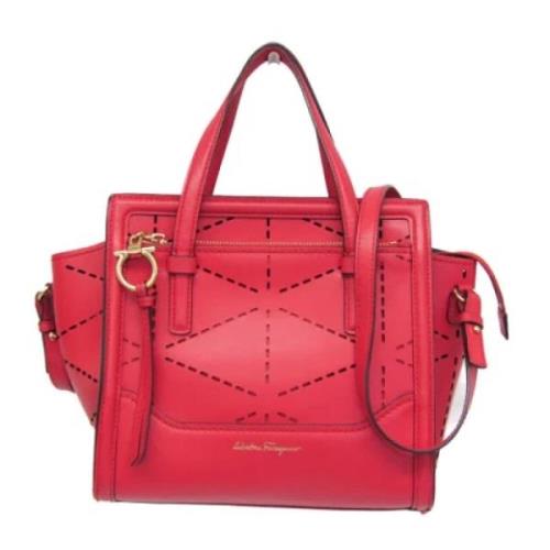 Pre-owned Fabric handbags