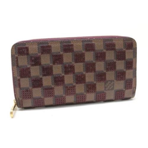 Pre-owned Fabric wallets