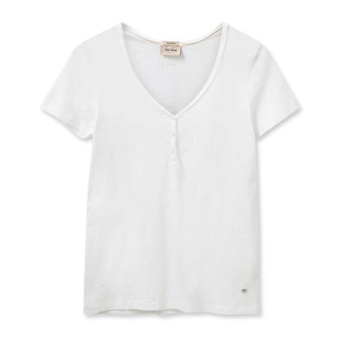 Basic Tee Top med V-hals og knapper