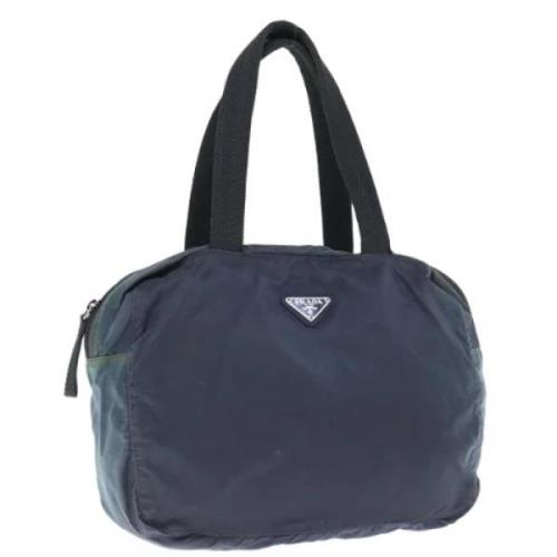 Pre-owned Nylon handbags