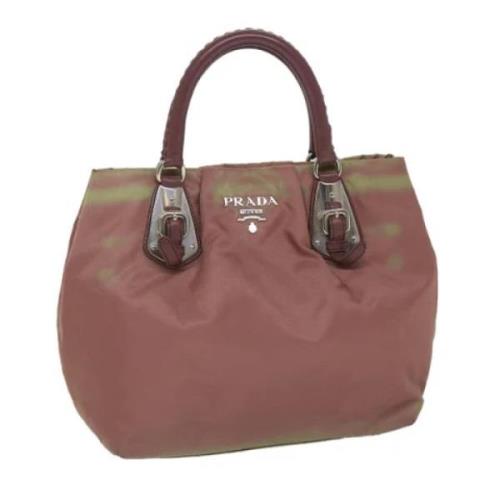 Pre-owned Nylon handbags