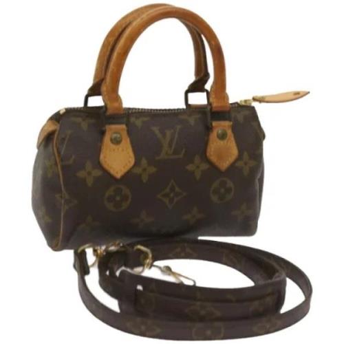 Pre-owned Canvas handbags