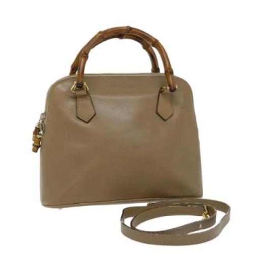 Pre-owned Leather handbags