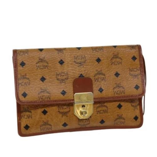 Pre-owned Leather clutches