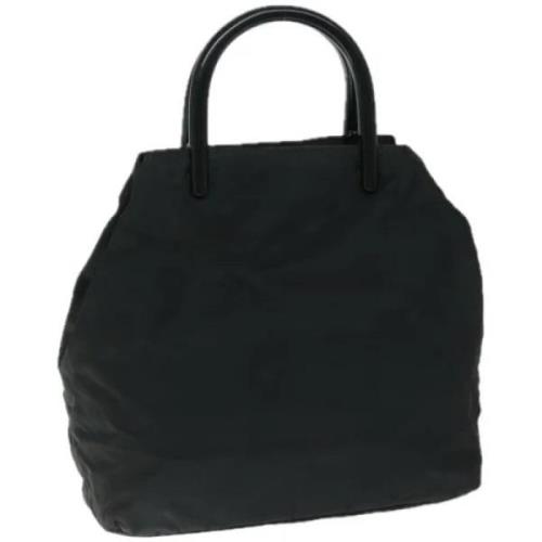 Pre-owned Nylon handbags