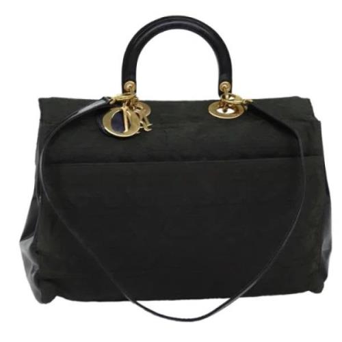 Pre-owned Nylon handbags