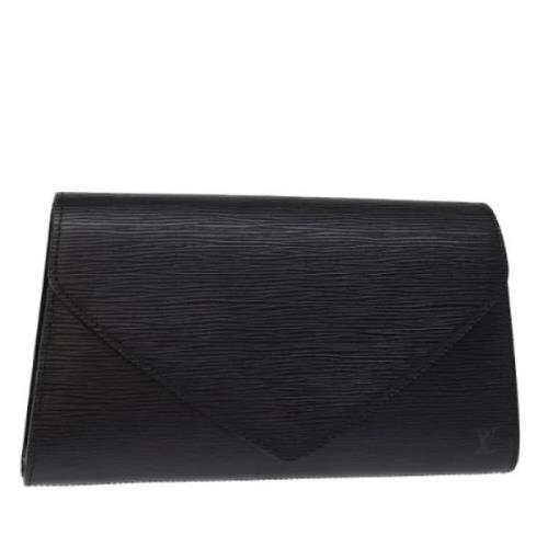 Pre-owned Leather clutches