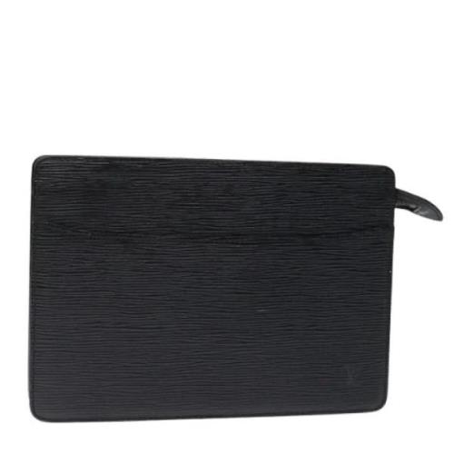 Pre-owned Leather clutches