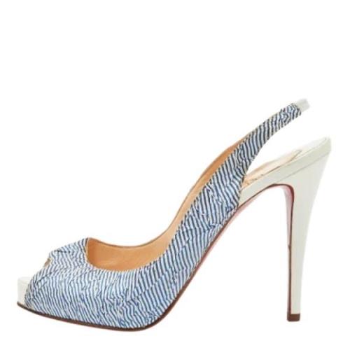 Pre-owned Fabric heels