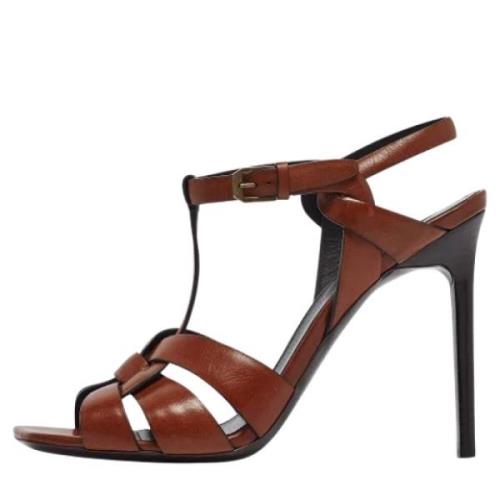 Pre-owned Leather sandals