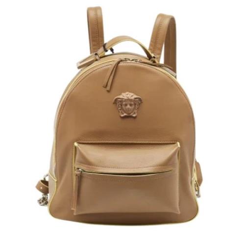 Pre-owned Leather backpacks