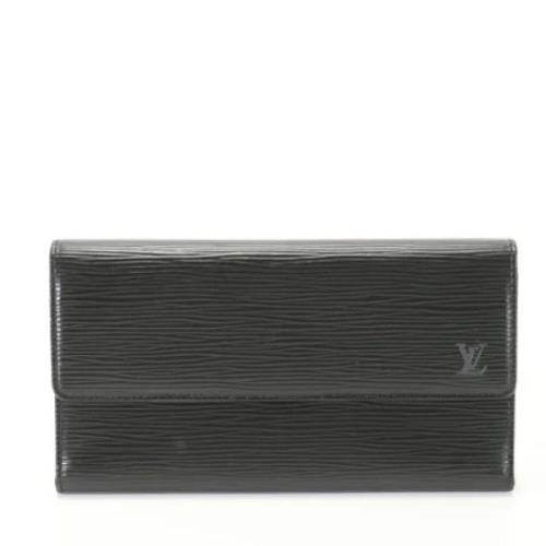 Pre-owned Leather wallets