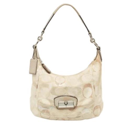 Pre-owned Canvas handbags