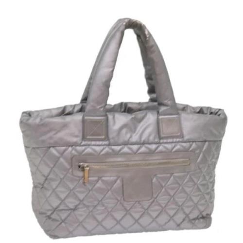 Pre-owned Leather handbags