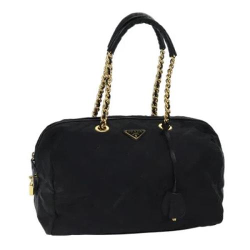 Pre-owned Nylon handbags