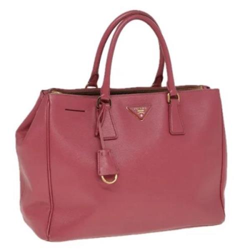 Pre-owned Leather handbags