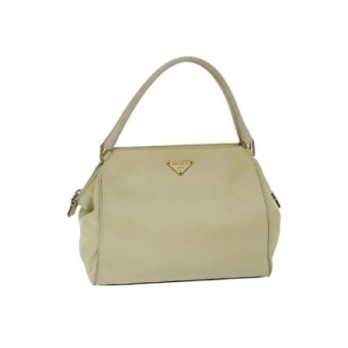 Pre-owned Nylon handbags