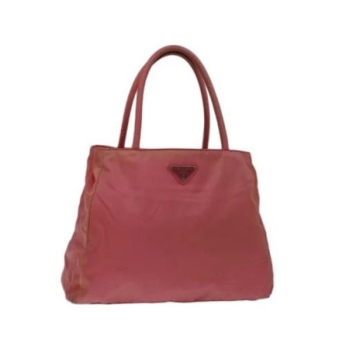 Pre-owned Nylon handbags