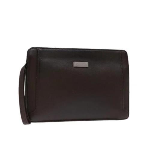 Pre-owned Leather clutches