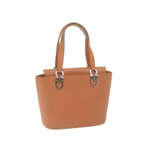 Pre-owned Leather handbags