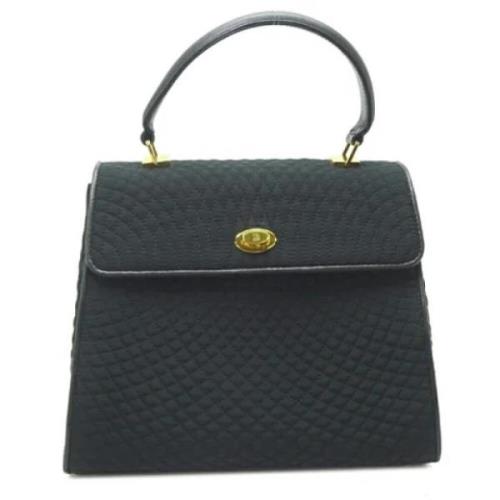 Pre-owned Leather handbags