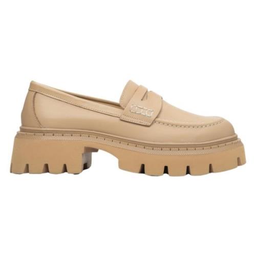 Beige Skinnloafers