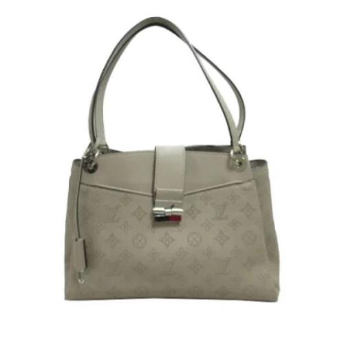 Pre-owned Leather handbags