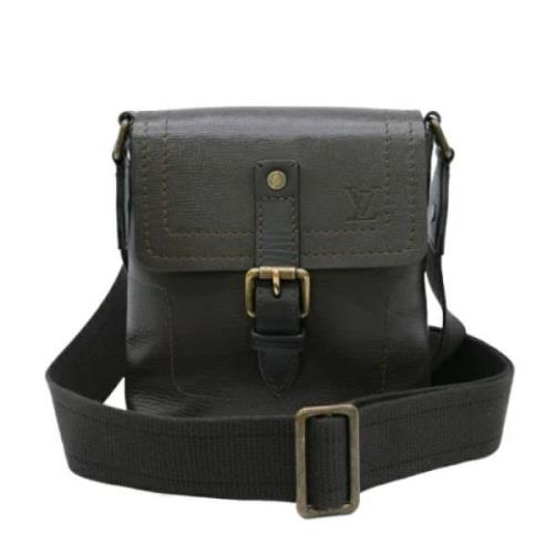 Pre-owned Leather shoulder-bags