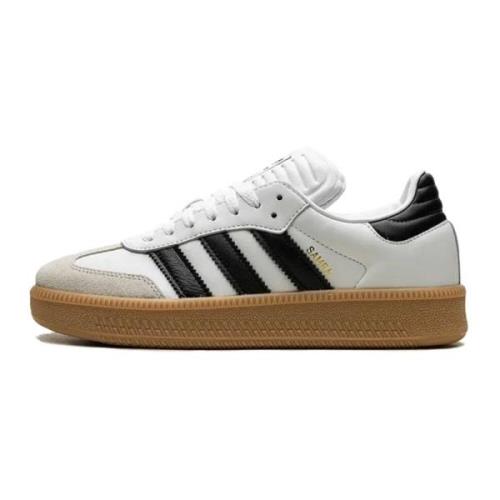 Retro Style White Gum Sneaker