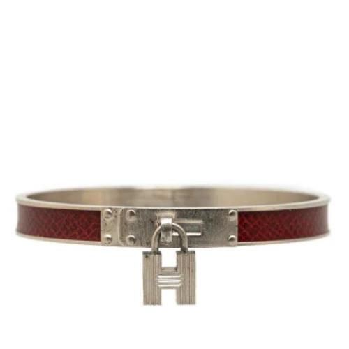 Pre-owned Leather bracelets