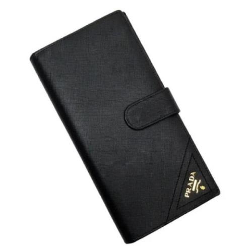 Pre-owned Leather wallets