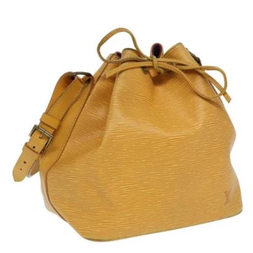 Pre-owned Leather shoulder-bags