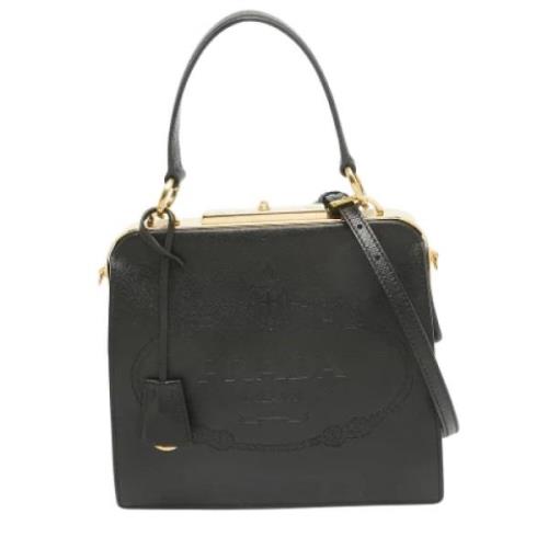 Pre-owned Leather handbags