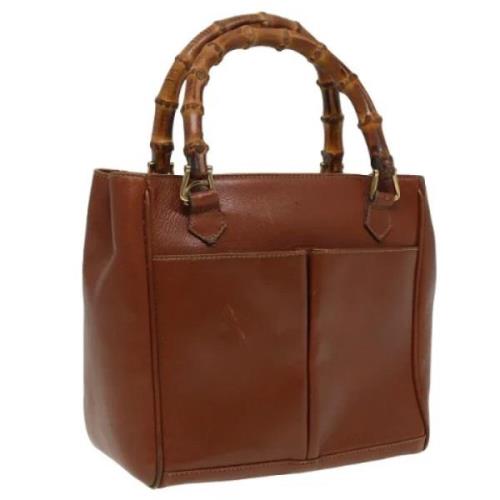 Pre-owned Leather handbags