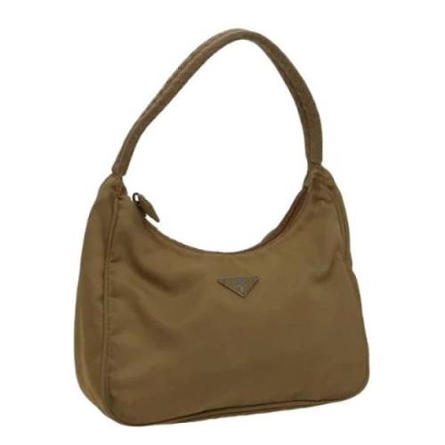 Pre-owned Nylon handbags