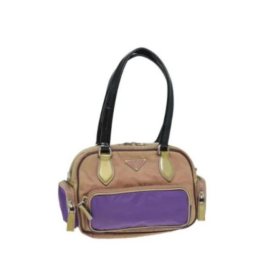 Pre-owned Nylon handbags