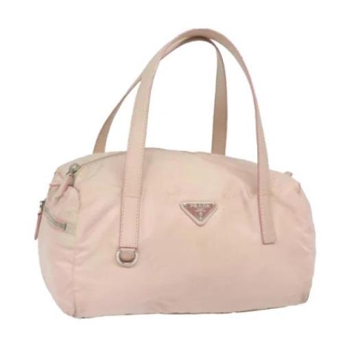 Pre-owned Nylon handbags