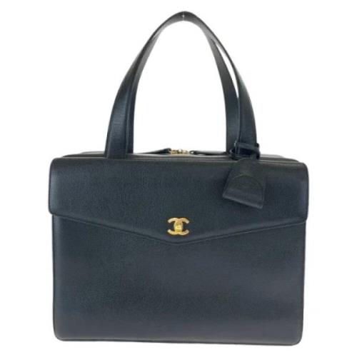 Pre-owned Leather handbags