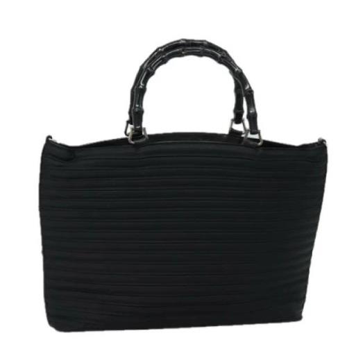 Pre-owned Nylon handbags