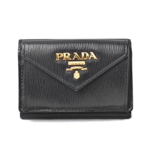 Pre-owned Leather wallets