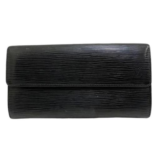 Pre-owned Leather wallets