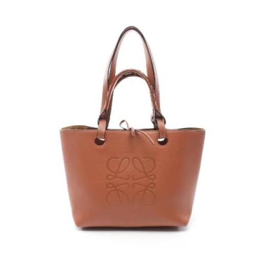 Pre-owned Leather handbags