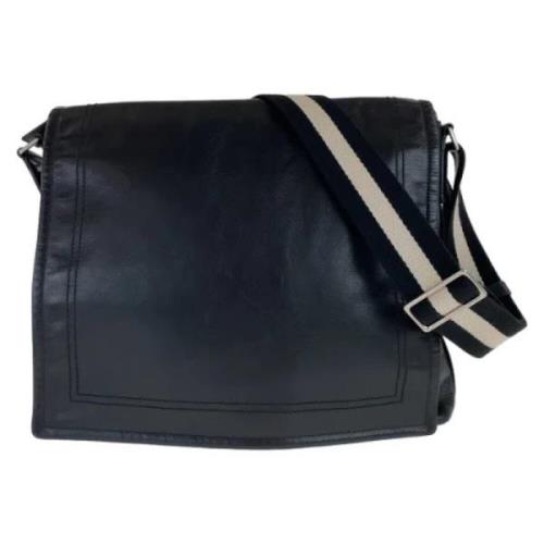 Pre-owned Leather shoulder-bags