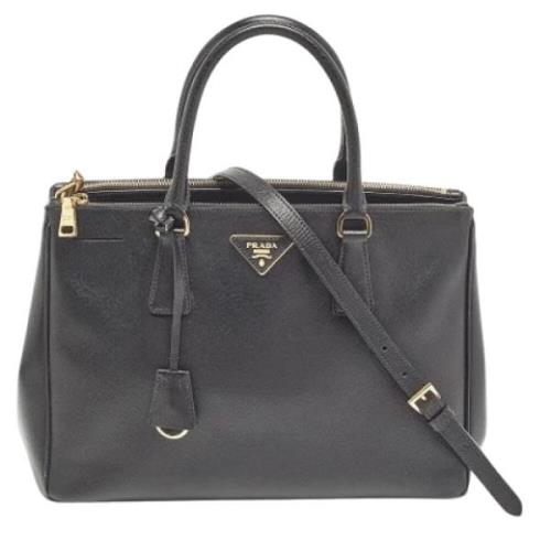 Pre-owned Leather prada-bags