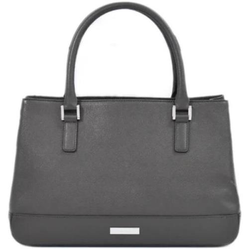 Pre-owned Leather handbags