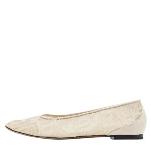 Pre-owned Lace flats