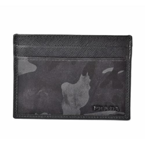 Pre-owned Canvas wallets