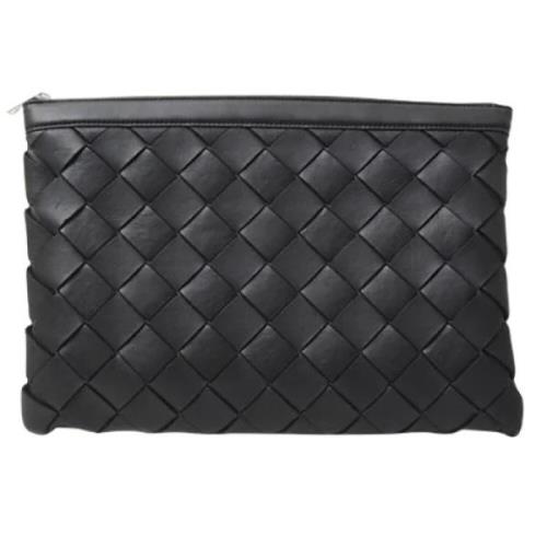 Pre-owned Leather clutches