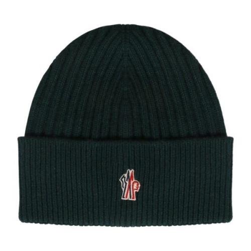 Ribbet ull beanie med logo patch