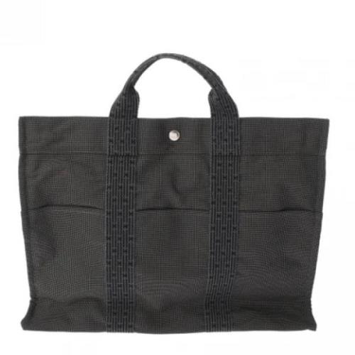 Pre-owned Canvas totes